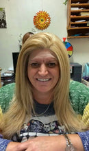 Load image into Gallery viewer, Shelly Wig full lace