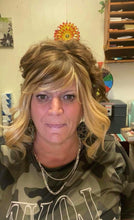 Load image into Gallery viewer, Becky Wig